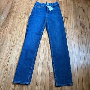 NWT Spanx Women's SPANXsculpt Redefine Slim Straight Denim Jeans